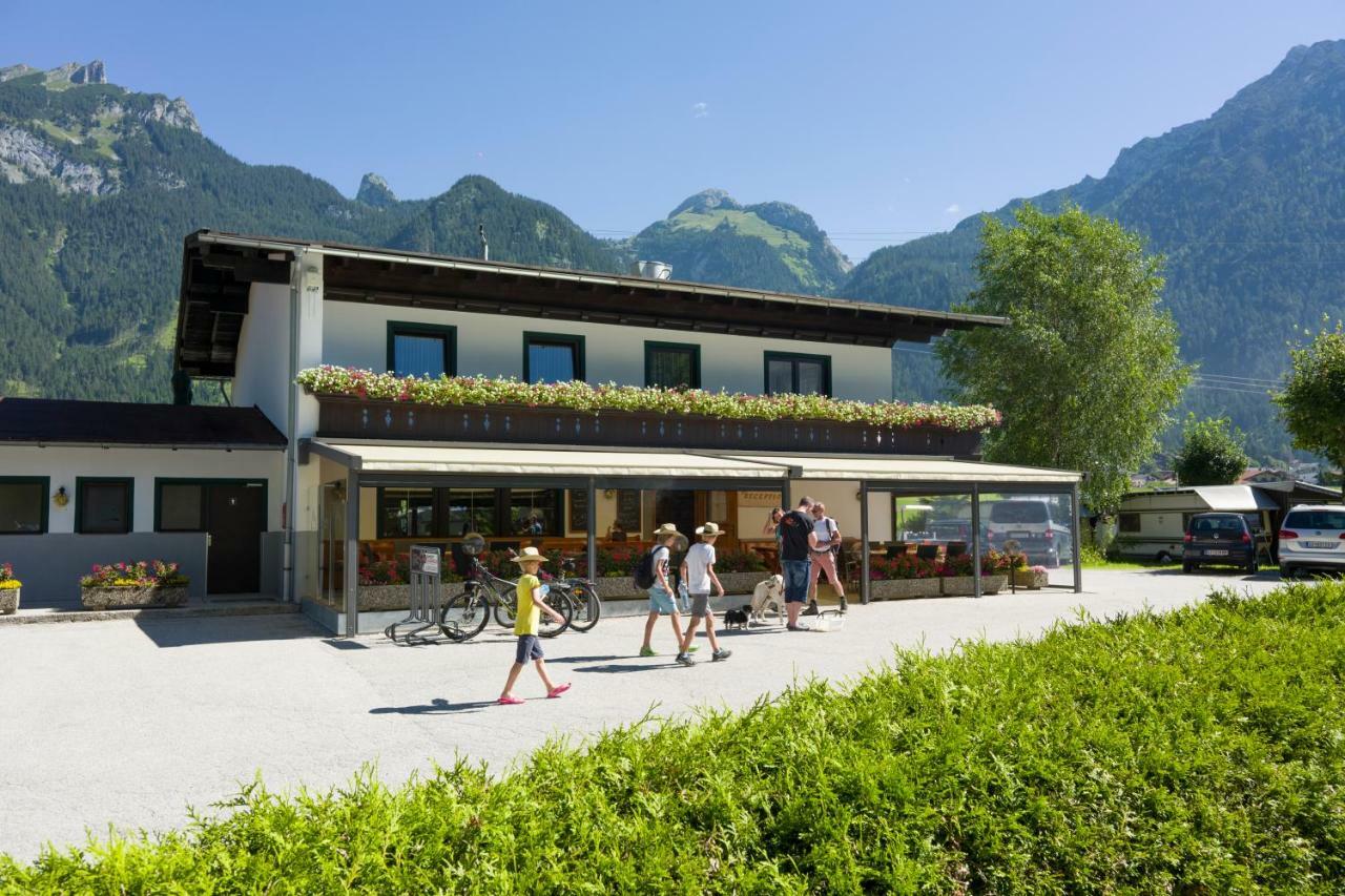 Ferienwohnungen Karwendel Camping Maurach  Dış mekan fotoğraf